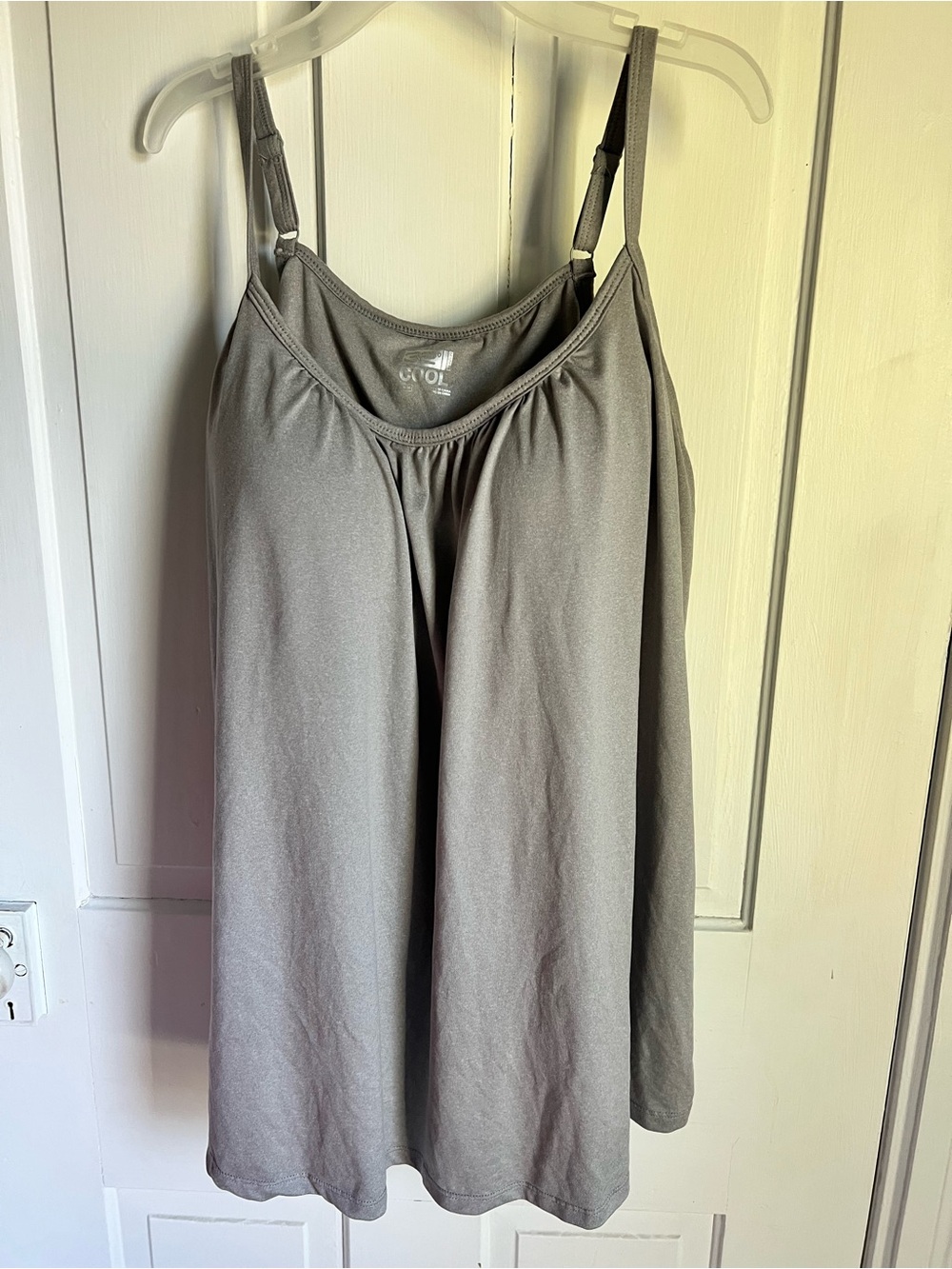 32 Degrees Women’s Gray Adjustable-Strap Tank Top with Bra Embedded size XXL